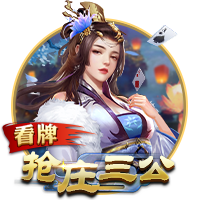 给整懵了😯！胡尔克笑着和裁判交流，主裁突然给了他一张黄牌